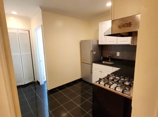 3094 Steinway St APT 3F, Astoria, NY 11103