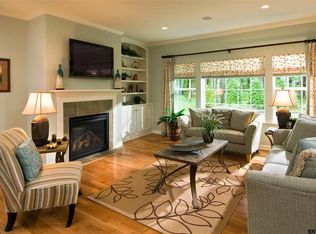 16 Tamarac Dr, South Glens Falls, NY 12803