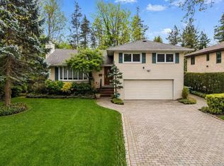 35 Hilldale Road, Albertson, NY 11507