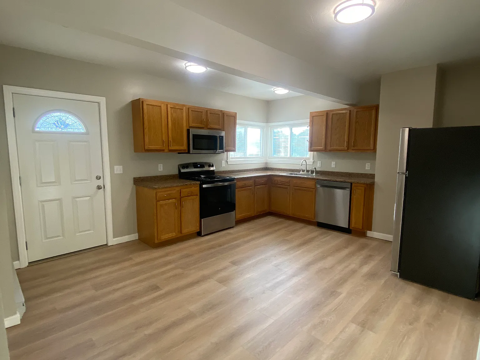 2 bed, $2,100 — Photo 1