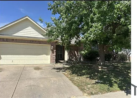 5 bed, 1901 sqft, $3,475 — Photo 3