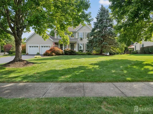 21 Milburne Ln, Robbinsville, NJ 08691