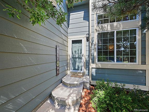 3rd image of 5571 S Yakima Street