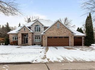 307 E Wayfarer Ln, Appleton, WI 54913