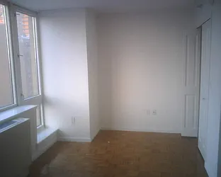 Rented by Manhattist