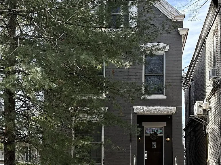 1116 Garvin Pl #1 — Photo 1