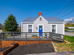 10 N Waverly St, Staunton, VA 24401