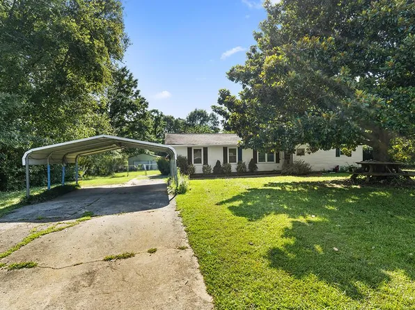 103 Ridgemont Ct, Greenwood, SC 29649