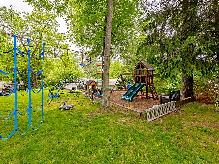 4625 Willet Dr — Photo 42