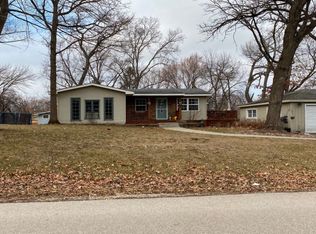 8510 Dorr Rd, Wonder Lake, IL 60097