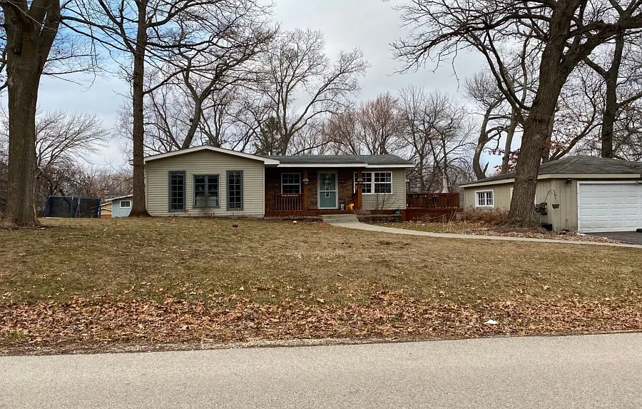 8510 Dorr Rd photo 1