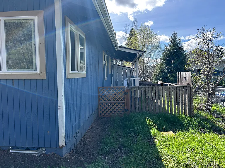 135 Onyx St #7 — Photo 16