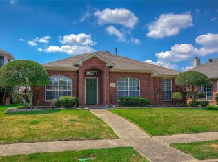 7806 Harbor Dr, Rowlett, TX 75088