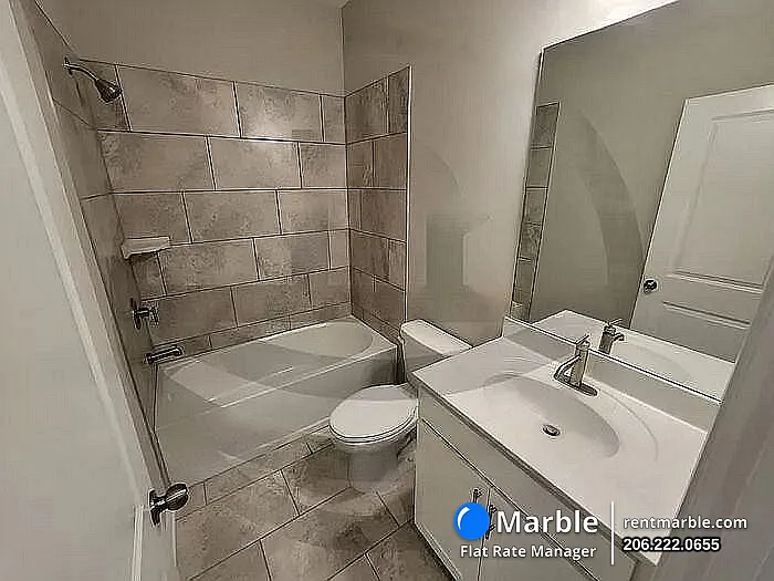 2565 Morehead St — Photo 14