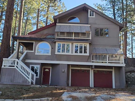 3rd image of 561 Colorado St