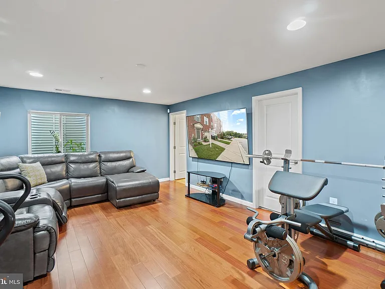 8056 Locust Mill St — Photo 15