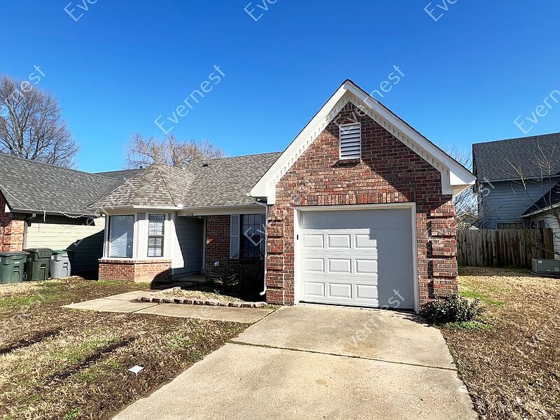 2228 Hometown Dr, Memphis, TN 38133 Zillow