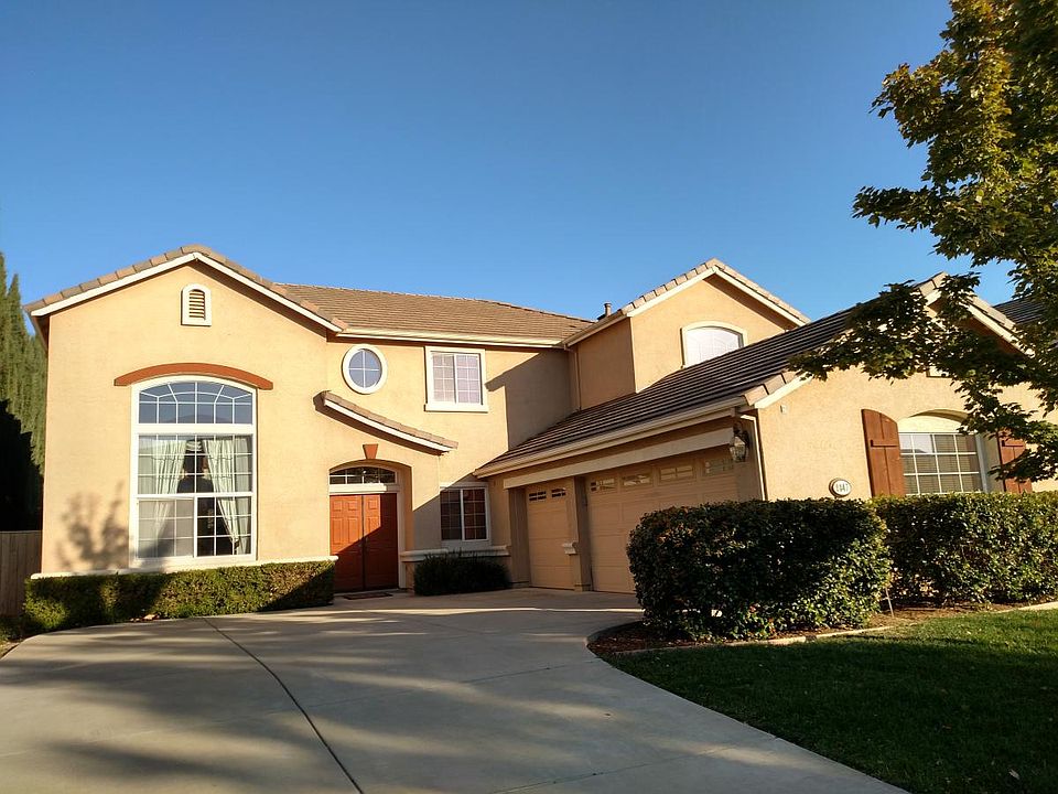 2nd image of 9847 Avellino Way