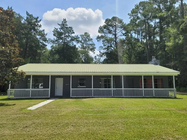 1032 9th Ave, Wellborn, FL 32094