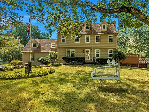 2 Colonial Court