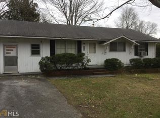 1003 Chestnut St, La Fayette, GA 30728