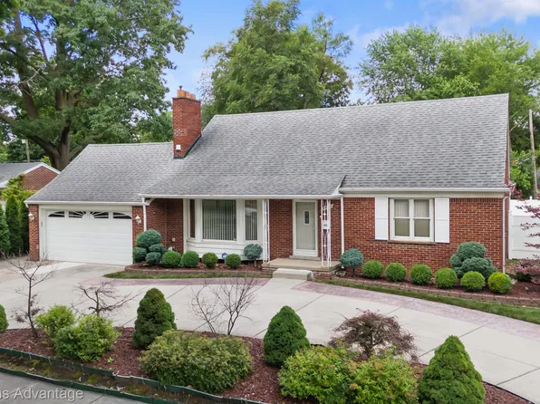 14411 Sarasota, Redford, MI 48239