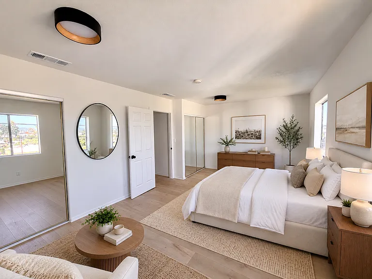 1027 Coronado Terrace — Photo 22