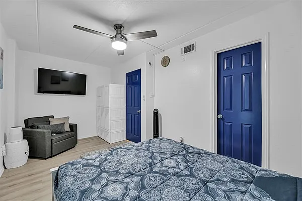 104 E Parade Dr #22 — Photo 16