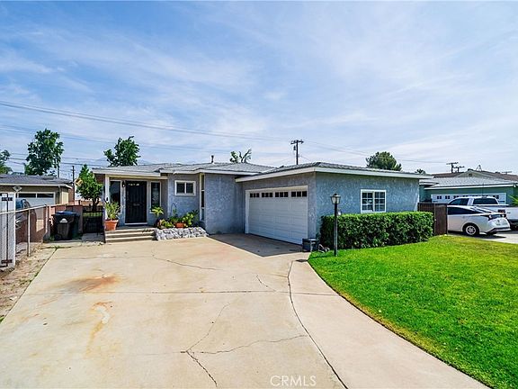 5th image of 741 E Granada Ct