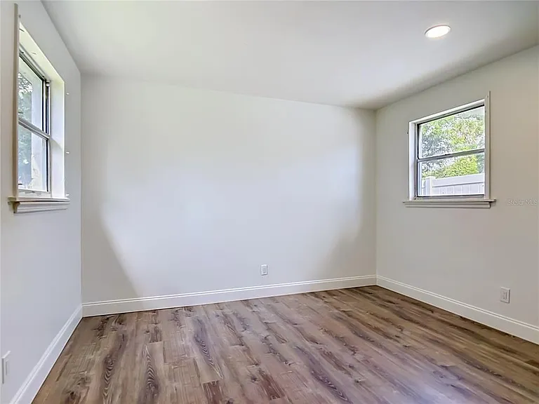 234 N Adams St — Photo 30