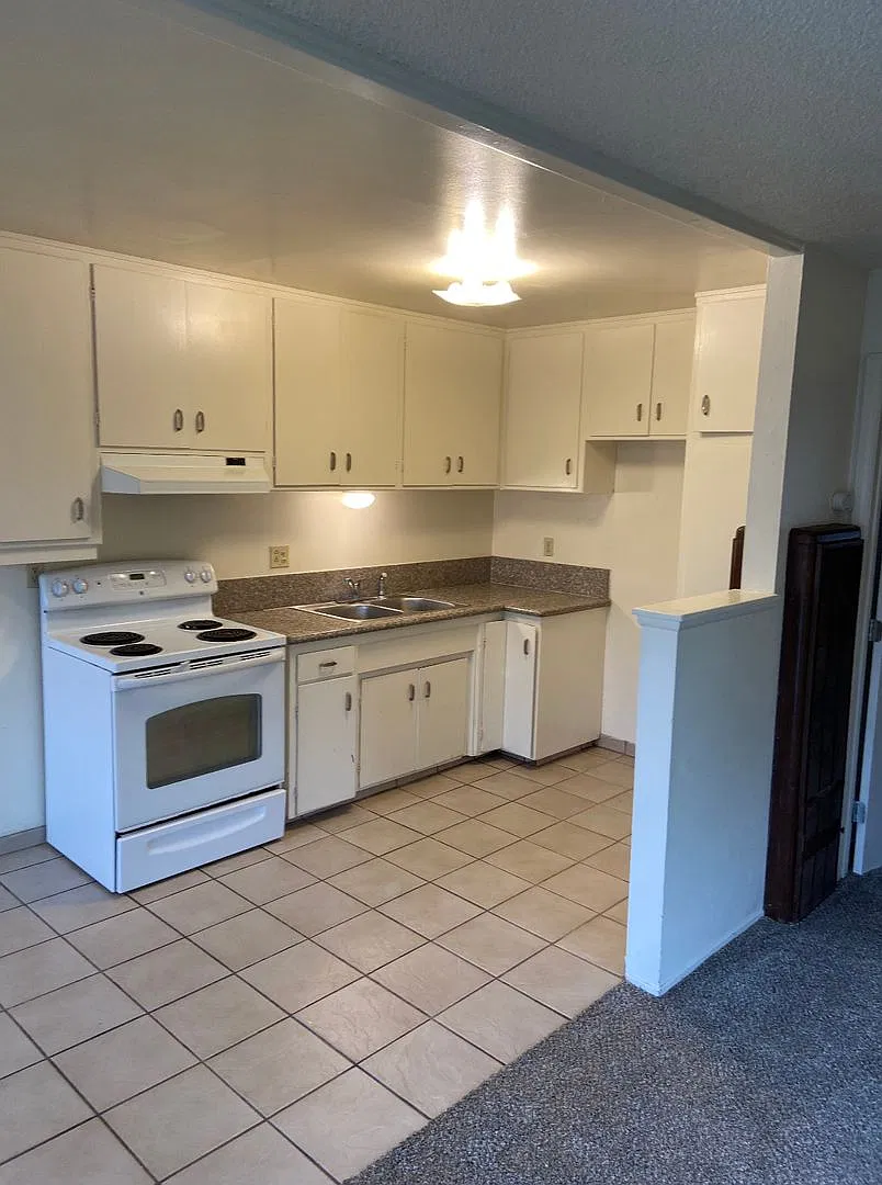 2655 Topeka St. — Photo 4