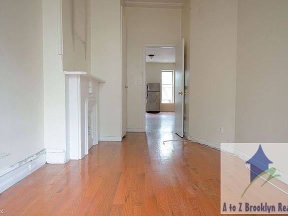 4th image of 443 Tompkins Ave APT 3
