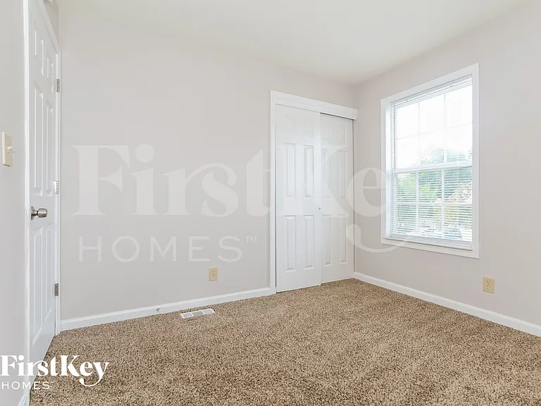 7386 Sterling Springs Way — Photo 11