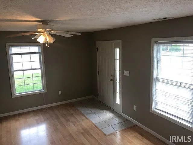 3811 E Cobble Creek Dr — Photo 3