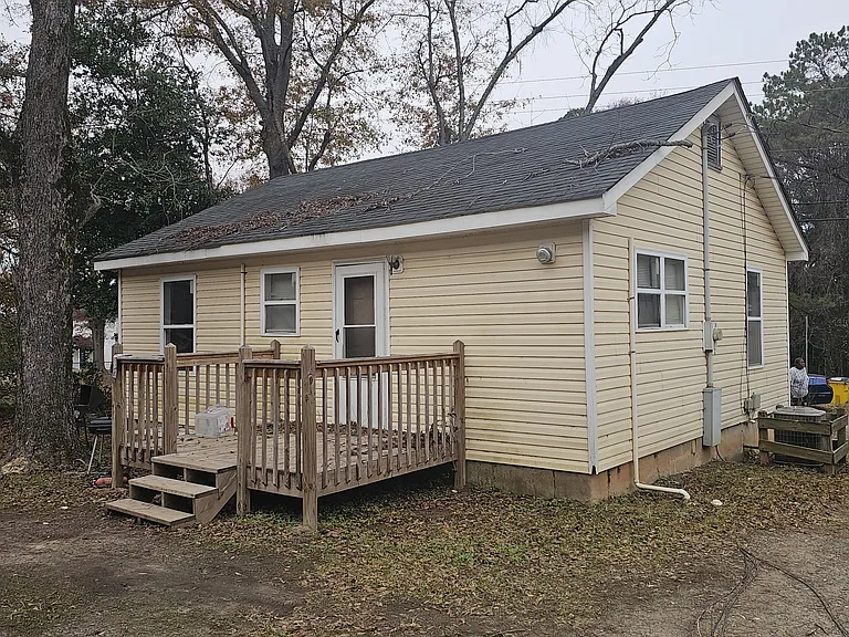 600 W Main St — Photo 3