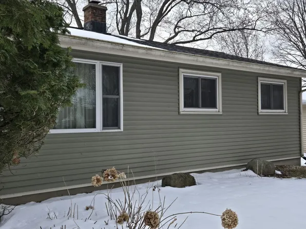 810 Pulley Dr, Madison, WI 53714