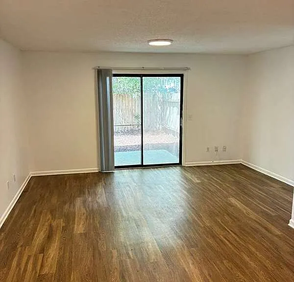 5640 Ansley St #103 — Photo 6