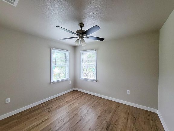 5th image of 4808 Nadine Dr