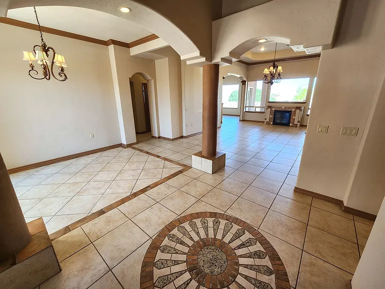 4189 Capistrano Ave — Photo 5