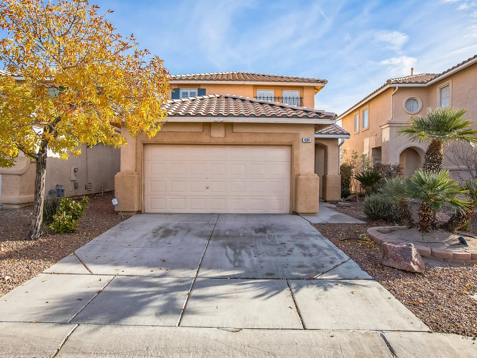 3 bed, 2.5 bath, 1737 sqft, $2,600 — Photo 1