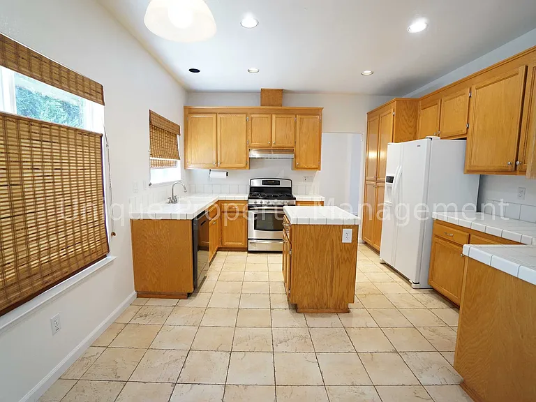 1536 Terry Lynn Ln — Photo 10