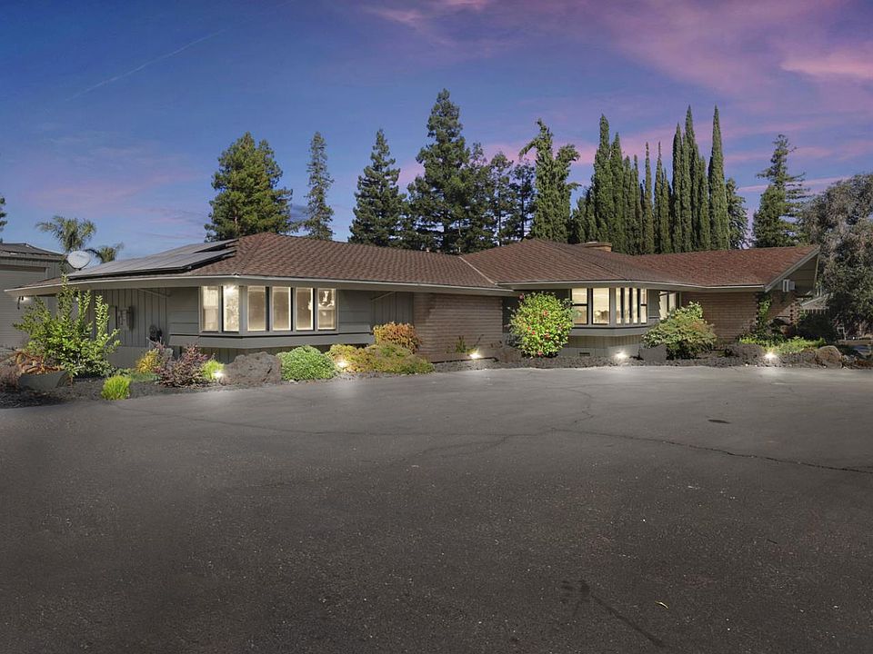 1st image of 2107 Leo Ct