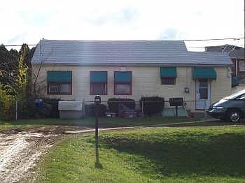 2nd image of 1414 Lancaster Ave