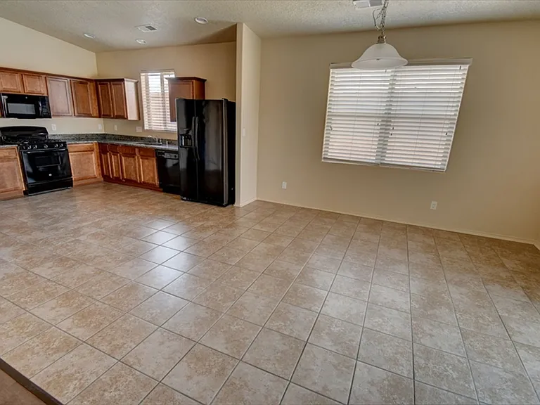 1820 Camino Rustica SW — Photo 5