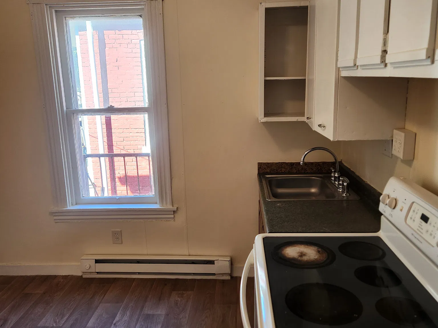 3 bed, $1,495 — Photo 2