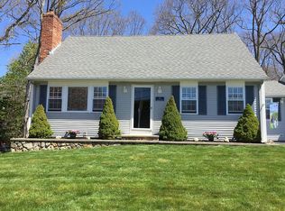 71 Carolyn Dr, West Warwick, RI 02893