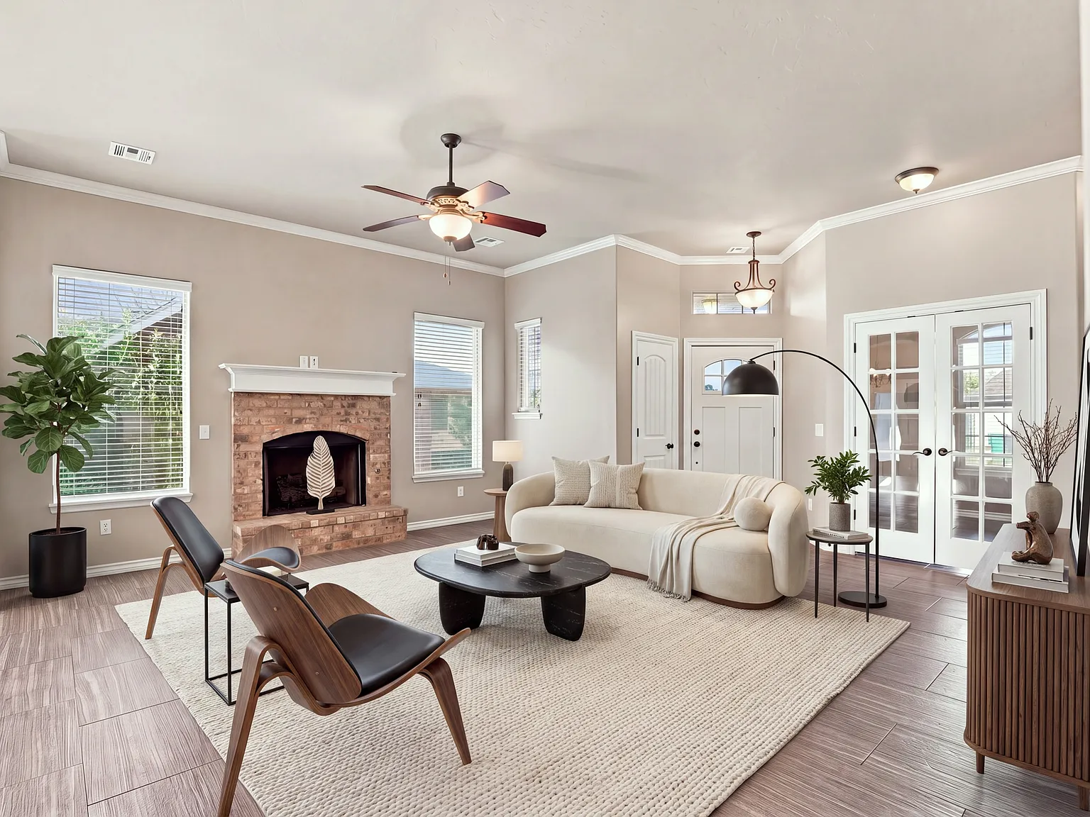 3 bed, 1686 sqft, $2,350 — Photo 1
