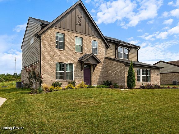3rd image of 2206 Summit View Ct