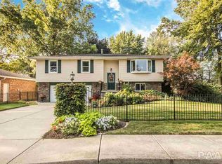 1820 W Latham Ln, Peoria, IL