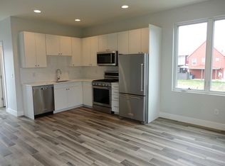 724 Plateau Rd UNIT B, Longmont, CO 80504